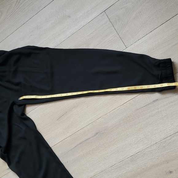 Aritzia Talula jogger pants - Picture 5 of 7